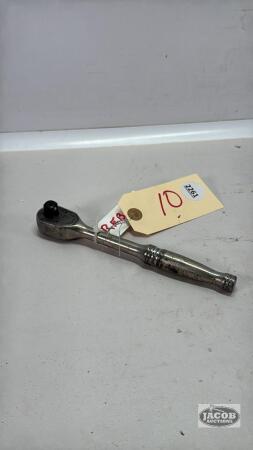 SNAP ON 3/8IN DRIVE 7IN RATCHET