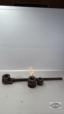 RIDGID RATCHETING PIPE THREADER