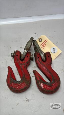 (2) 1/2IN GRAB HOOKS