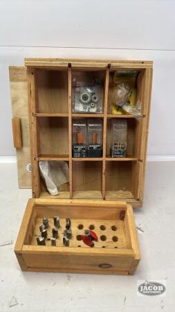 QUANTITY OF ROUTER BITS