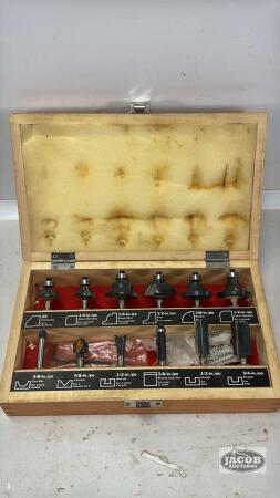 CRAFTSMAN ROUTER BITS WITH WOODEN CASE