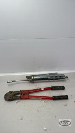 GREASE GUN AND 18IN PAIR OF BOLT CUTTERS
