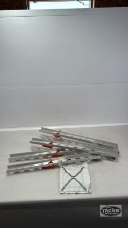 ADJUSTABLE 4 CORNER CLAMP