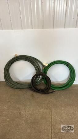 APPROX. 24FT AND 45FT PIECES OF 1IN RUBBER HOSE