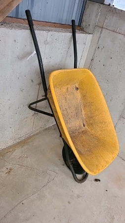 Poly Wheelbarrow