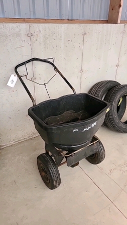 Chapin Walk Behind Salt/Fertilizer Spreader