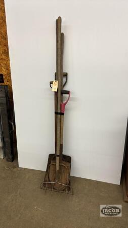 GARDEN TOOL LOT