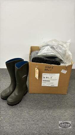 (6) PAIRS OF SIZE 6 TORENNA RUBBER BOOTS
