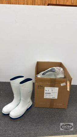 (5) PAIRS OF SIZE 11 TORENNA RUBBER BOOTS