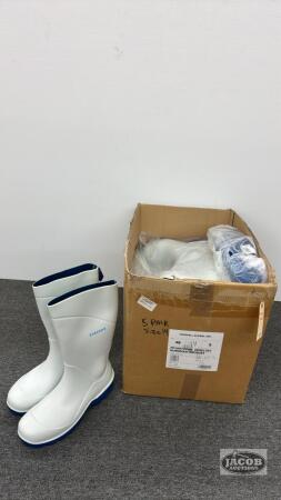 (5) PAIRS OF SIZE 14 TORENNA RUBBER BOOTS
