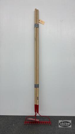 GARDEN RAKE AND HOE