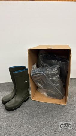 (4) PAIR SIZE OF 12 TORENNA RUBBER BOOTS