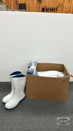 (5) PAIRS OF SIZE 12 TORENNA RUBBER BOOTS