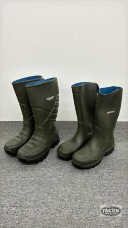 (2) PAIRS OF SIZE 11 1/2 TORENNA RUBBER BOOTS
