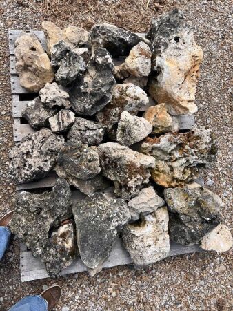 OFFSITE: 3 PALLETS OF LANDSCAPE ACCENT STONE