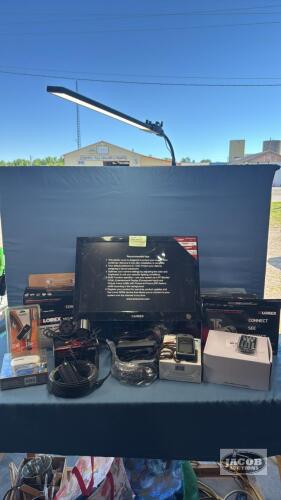 SURVALENCE CAMERA LOT WITH TOTE