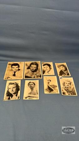 VINTAGE POST CARD AND PHOTO LOT