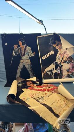 (4) ELVIS POSTERS AND AN ELVIS FELT WALL HANGING