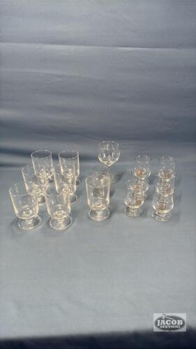 ASSORTED GLASS LOT
