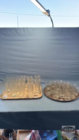 FROSTED GLASS LOT