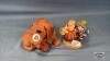 2 FIGURINES - 2