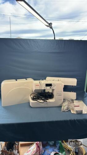 JANOME ELECTRIC SEWING MACHINE
