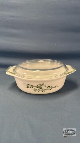 PYREX 1.5 QUART CASSEROLE WITH LID