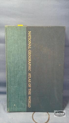 NATIONAL GEOGRAPHIC 330 PAGE ATLAS OF THE WORLD