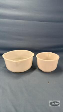 2 GLASBAKE MIXING BOWLS