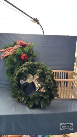 QUANTITY OF CHRISTMAS D&Eacute;COR