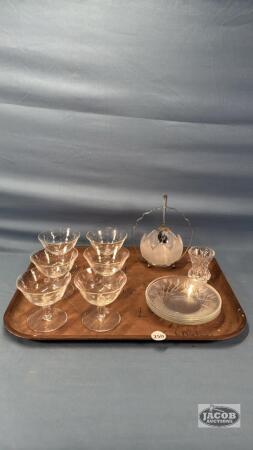 ASSORTED GLASSWARE LOT