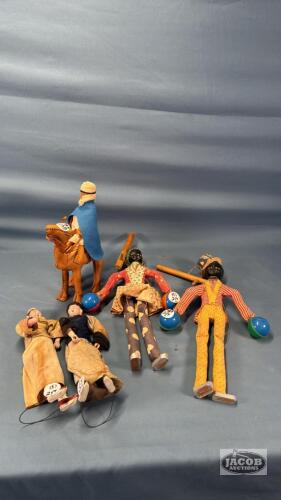 A PAIR OF 14IN MARIONETTES, 2 ASIAN 9IN DOLLS ETC.