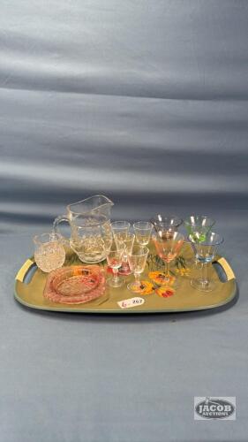 ASSORTED GLASSWARE LOT