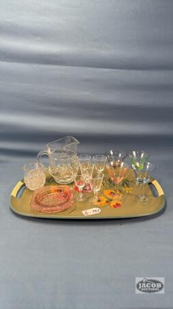 ASSORTED GLASSWARE LOT