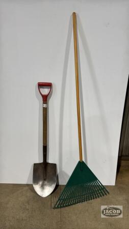 ROUND MOUTH SHORT HANDLED SHOVEL