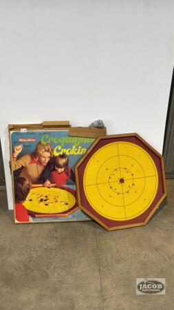 COLECO CROKINOLE BOARD WITH BUTTONS