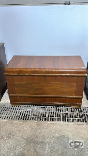 HONDERICH WATERFALL CEDAR CHEST