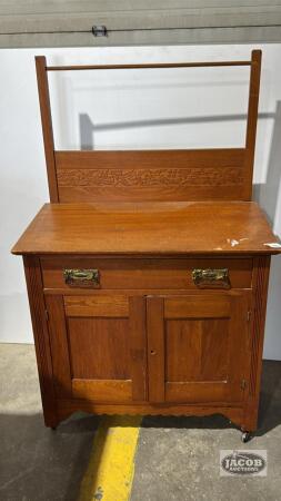 WASH STAND WITH TOWEL BAR