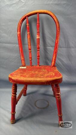 CHILDS SPINDLE BACK CHAIR