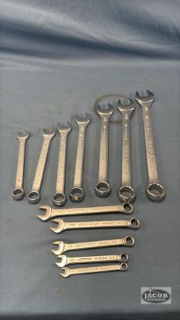 12 PIECE MASTERCRAFT SAE COMBINATION WRENCH SET