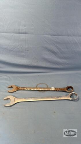 (2) WRENCHES INCLUDING A 1 5/8IN AND 1 7/16IN