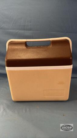 8L COOLER WITH LID