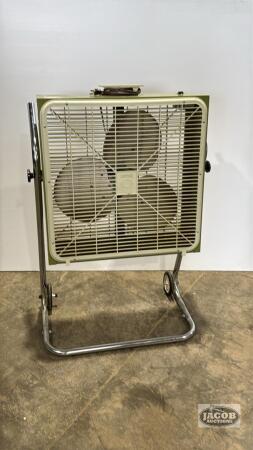 ROTOR BOX FAN ON STAND