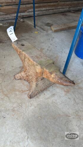 LARGE ANVIL