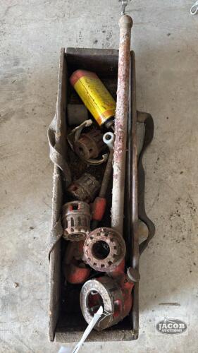 RIGID RATCHETING THREADER HANDED WITH DIES AND CUTTER