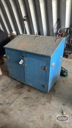 WOODEN JOB BOX WITH CONTENTS
