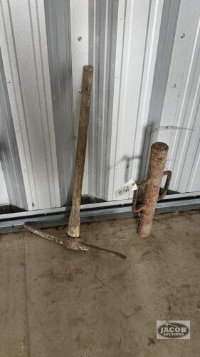 POST POUNDER AND PICK AXE