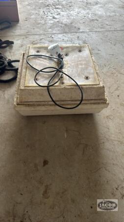 FOAM INCUBATOR