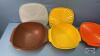 (4) NESTING TUPPERWARE BOWLS WITH LIDS - 3