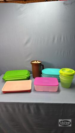 TUPPERWARE LOT